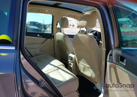 2012 Volkswagen Tiguan Sel z USA, uszkodzony, nr VIN WVGAV7AX3CW005068